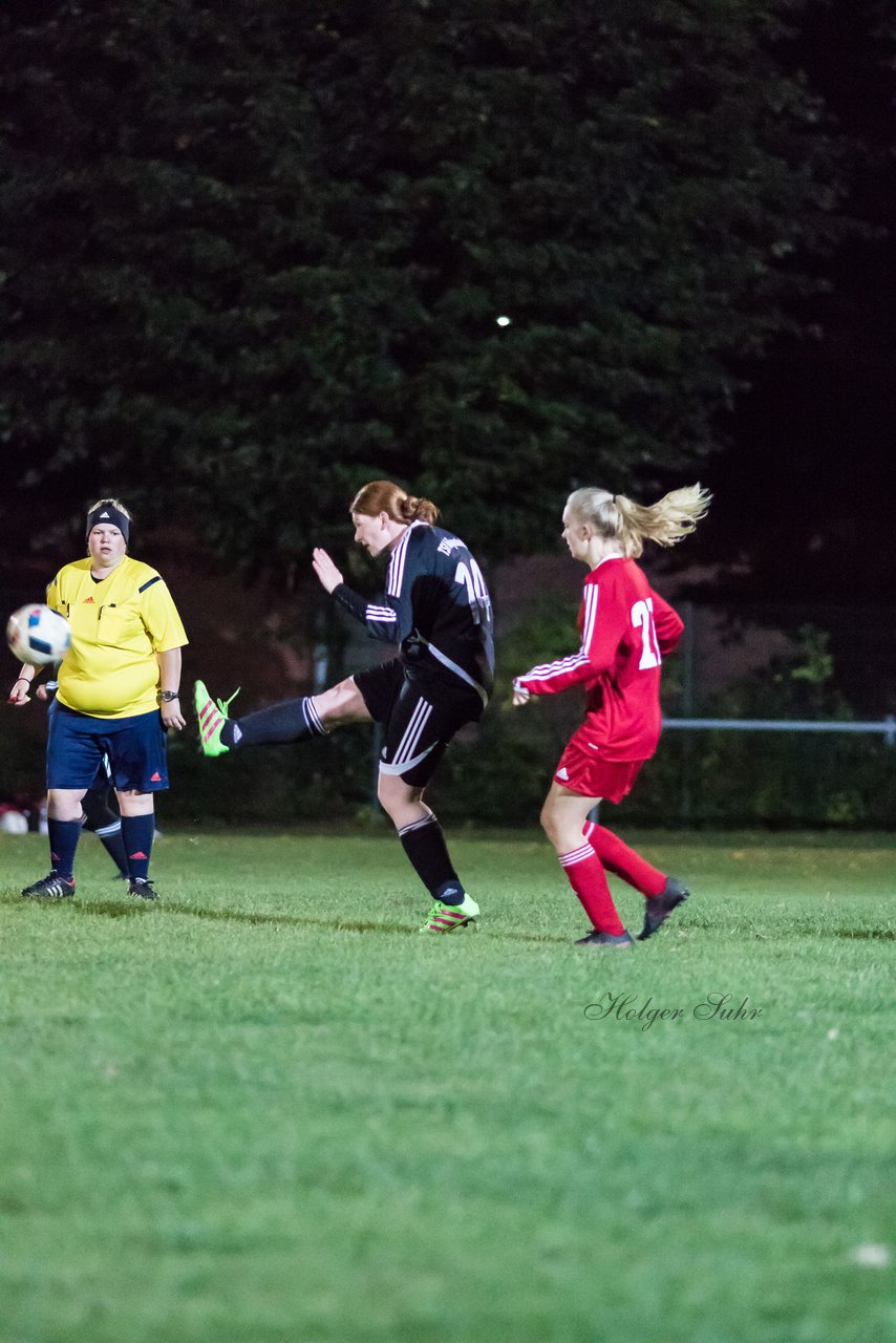 Bild 222 - Frauen SG Krempe/ETSV F. Glueckstadt - TSV Heiligenstedten : Ergebnis: 8:0